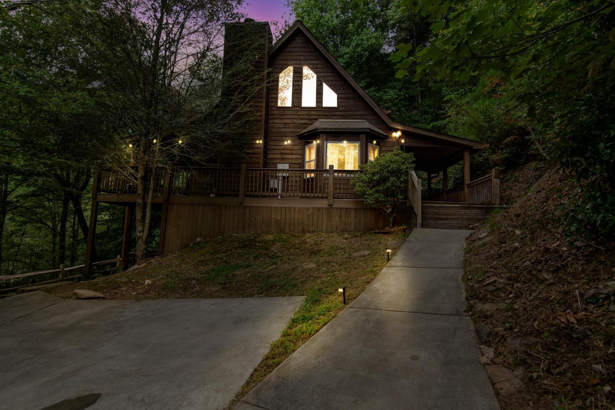 Amazing Creek View Cabin W/ Hot Tub, Firepit & Pool Table Ellijay Exterior foto
