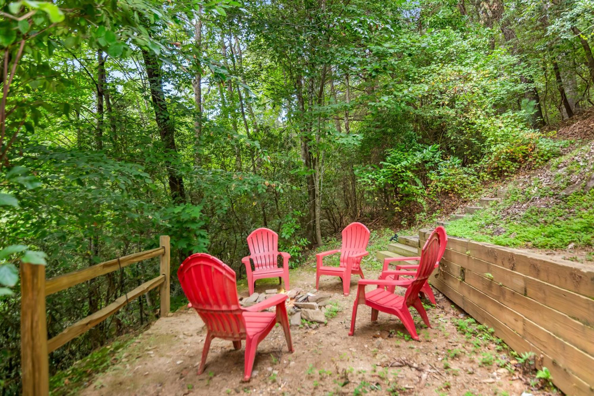 Amazing Creek View Cabin W/ Hot Tub, Firepit & Pool Table Ellijay Exterior foto