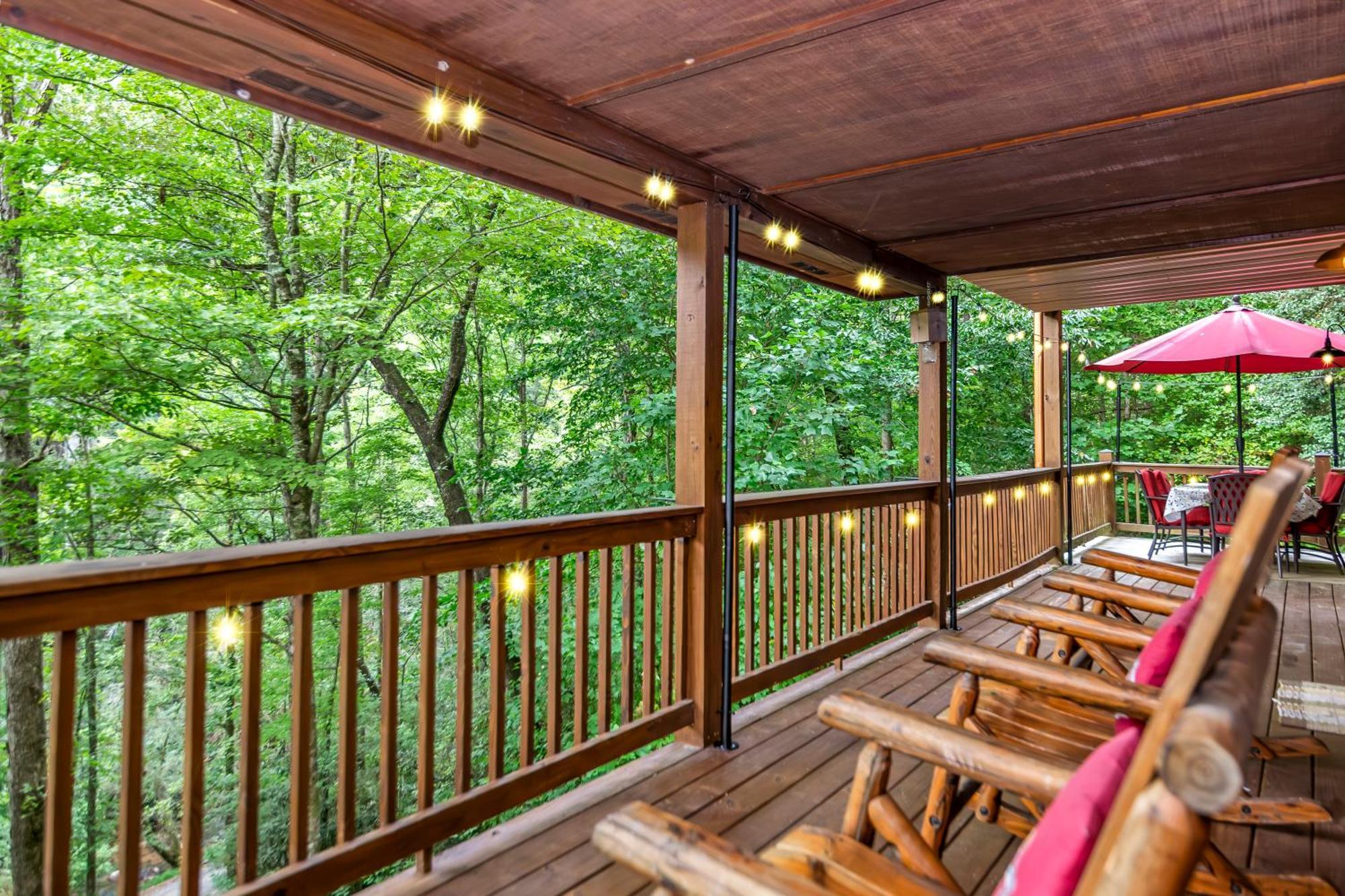 Amazing Creek View Cabin W/ Hot Tub, Firepit & Pool Table Ellijay Exterior foto