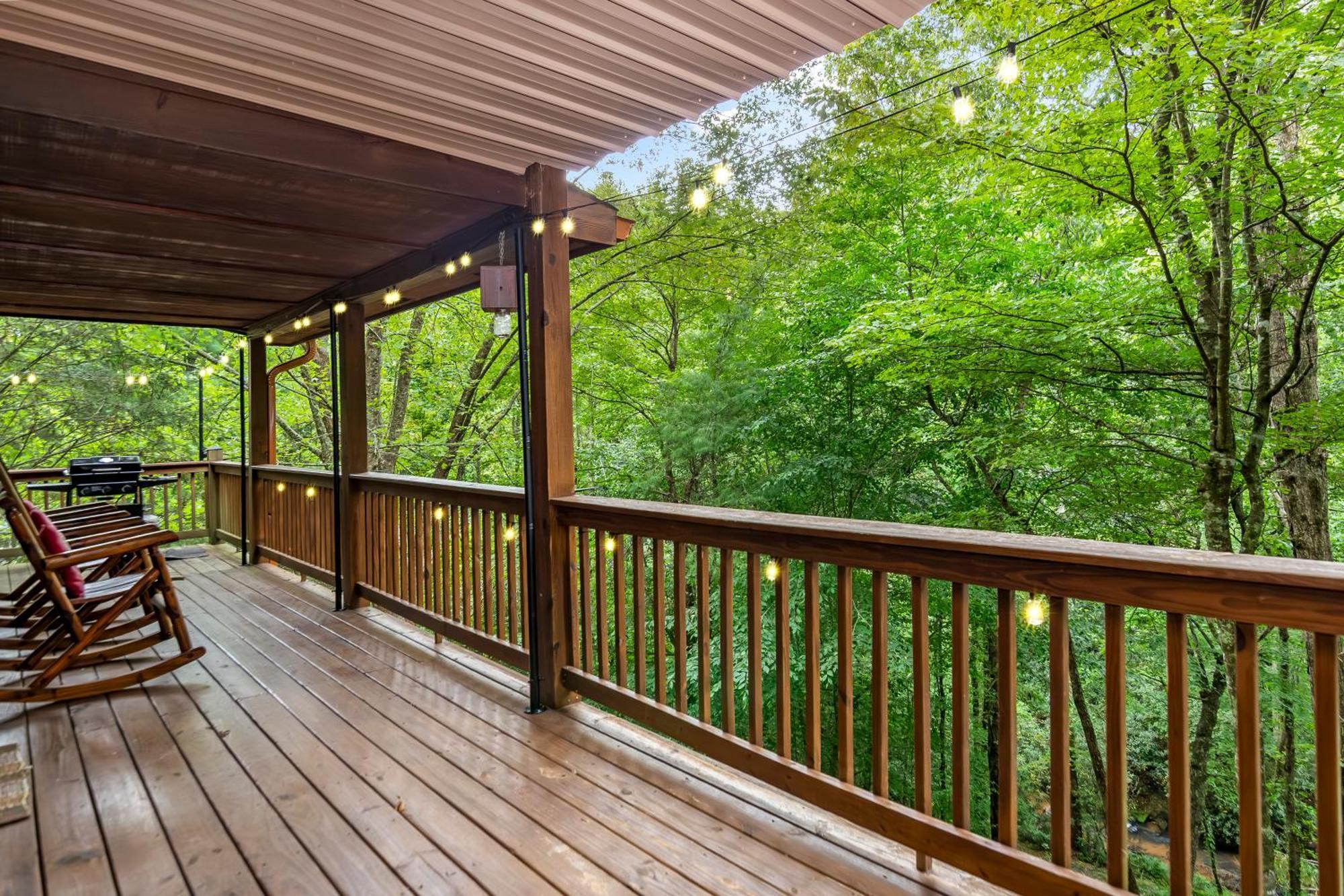 Amazing Creek View Cabin W/ Hot Tub, Firepit & Pool Table Ellijay Exterior foto