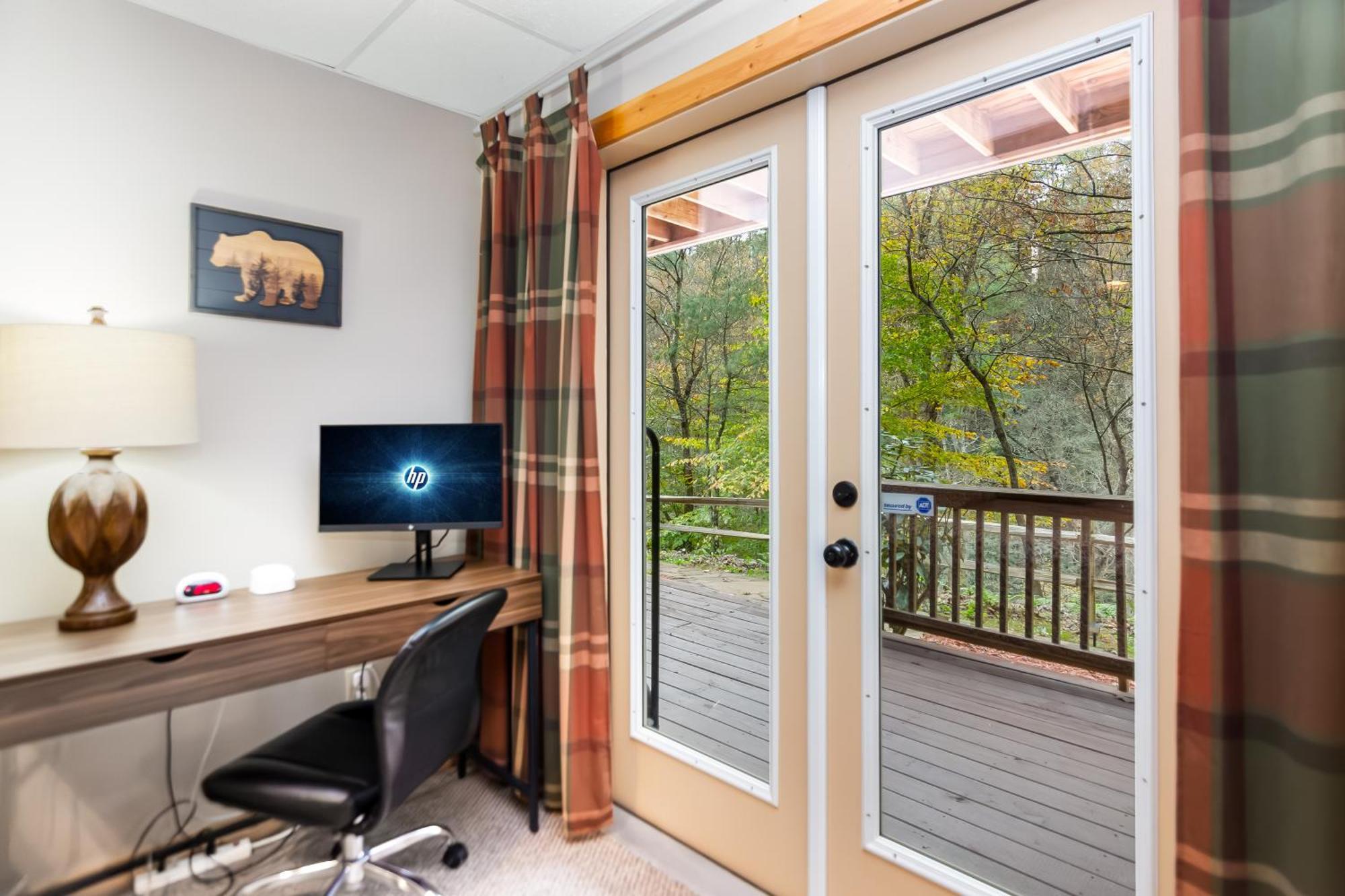Amazing Creek View Cabin W/ Hot Tub, Firepit & Pool Table Ellijay Exterior foto