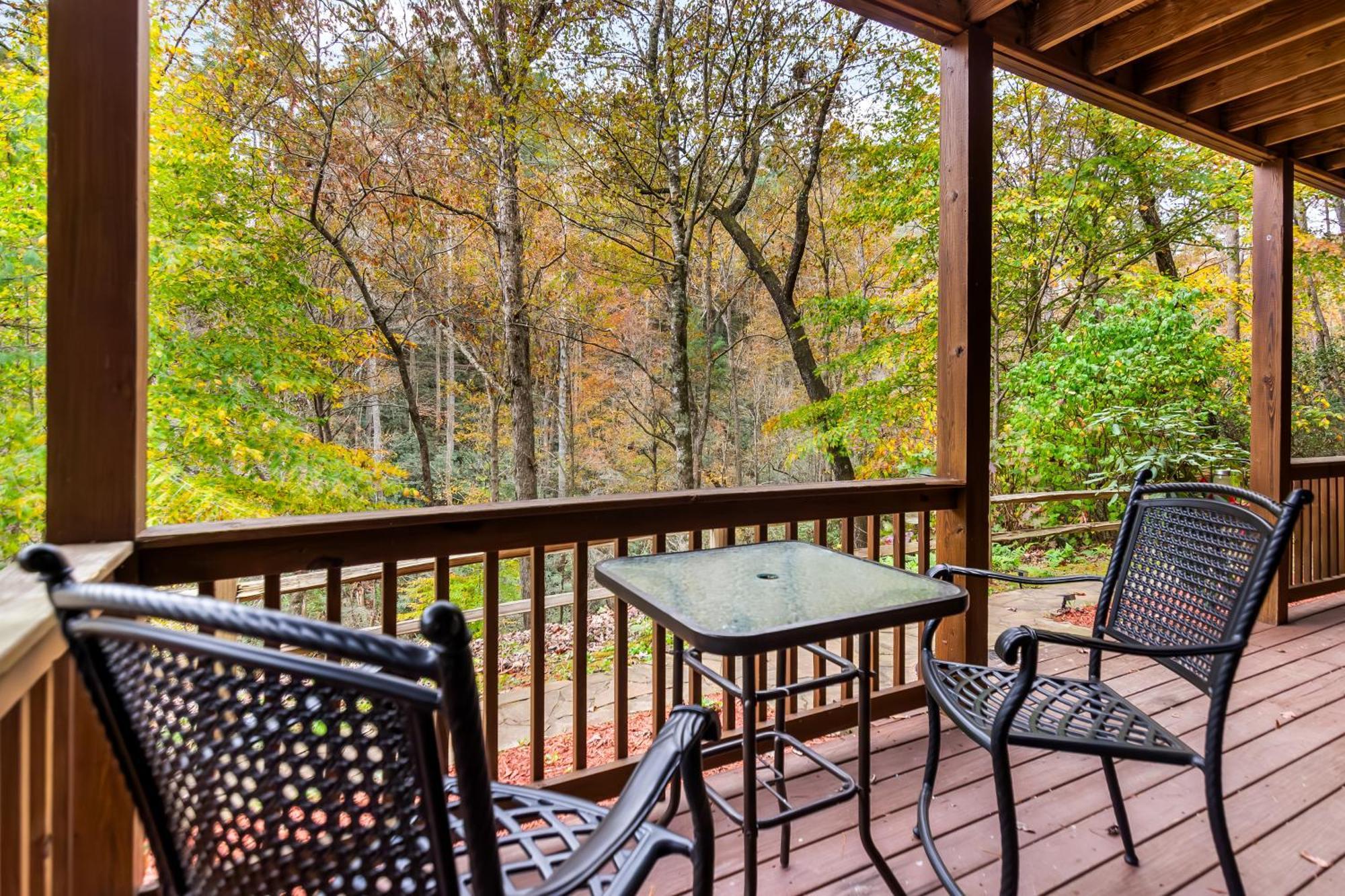 Amazing Creek View Cabin W/ Hot Tub, Firepit & Pool Table Ellijay Exterior foto