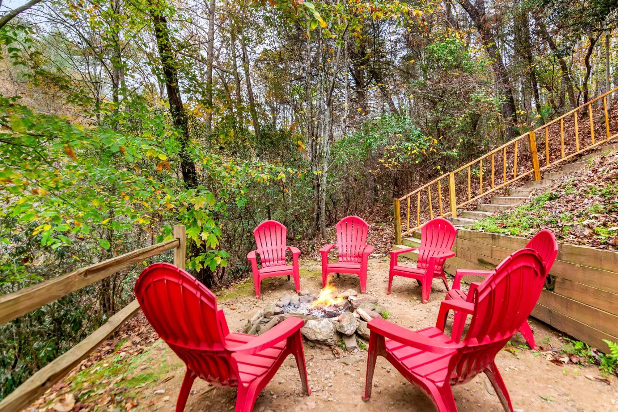 Amazing Creek View Cabin W/ Hot Tub, Firepit & Pool Table Ellijay Exterior foto