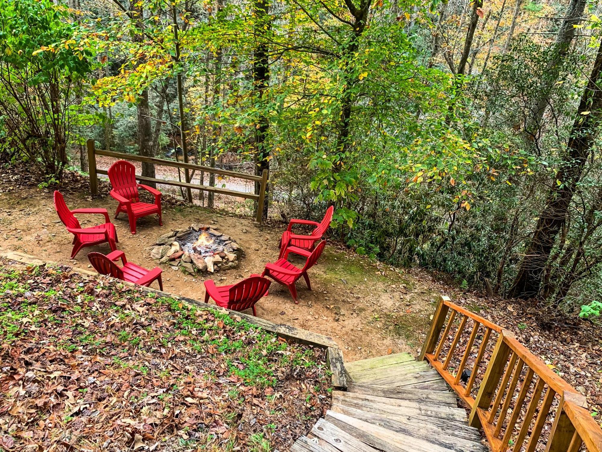 Amazing Creek View Cabin W/ Hot Tub, Firepit & Pool Table Ellijay Exterior foto